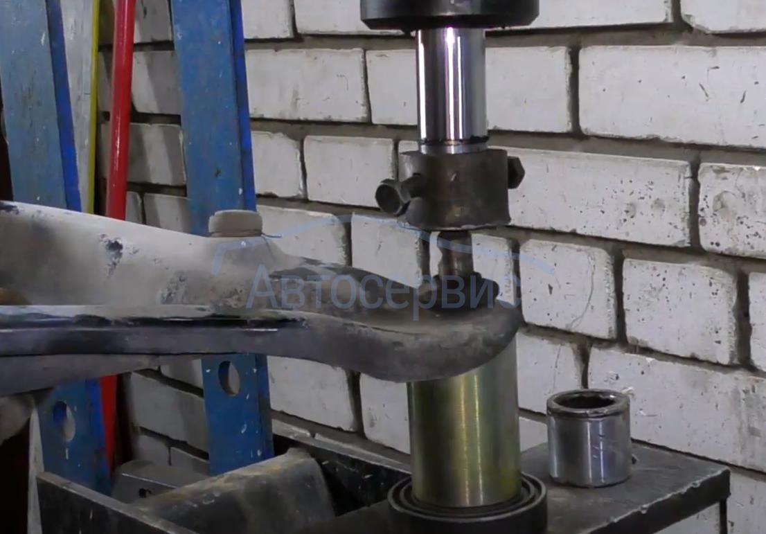 Замена шаровой опоры Ниссан Альмера в Москве - сеть надежных ...